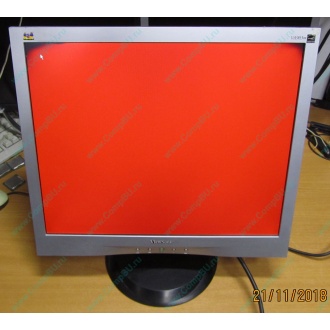 Монитор 19" ViewSonic VA903 с дефектом изображения (битые пиксели по углам) - Кострома.
