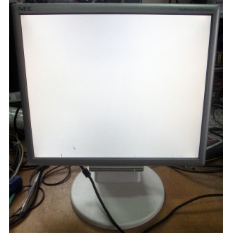 Монитор 17" TFT Nec MultiSync LCD175VXM+ бело-серебристый (Кострома)